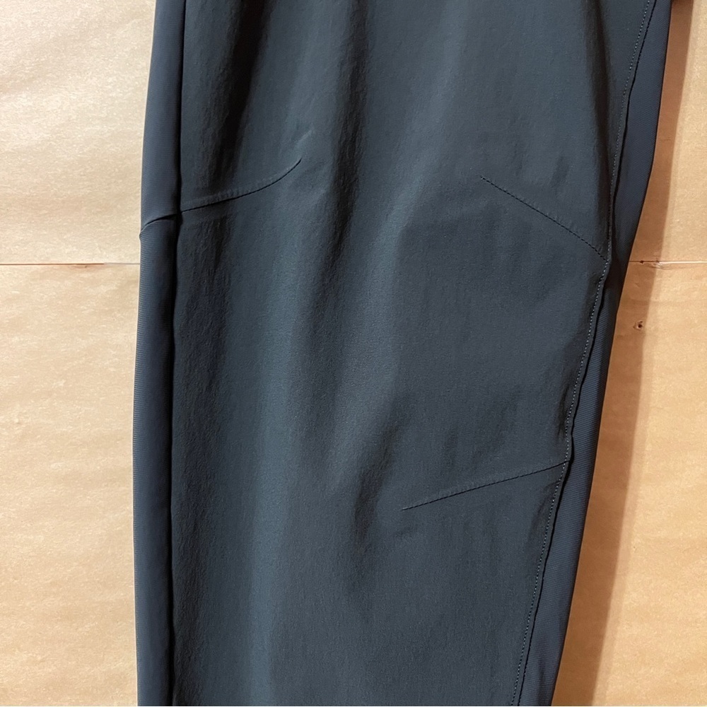 Lululemon | Men's Surge Hybrid Pants Performance Joggers Graphite Grey Size S - Picture 7 of 14